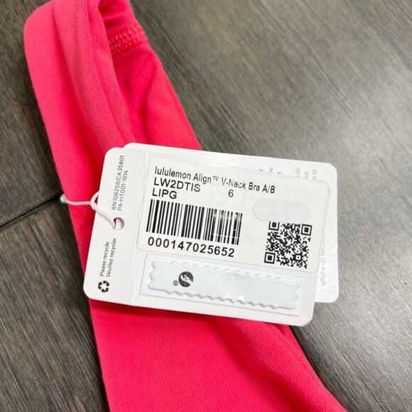 Lululemon NWT Align V-Neck Bra *Light Support, A/B Cup Lip Gloss - Picture 6 of 10